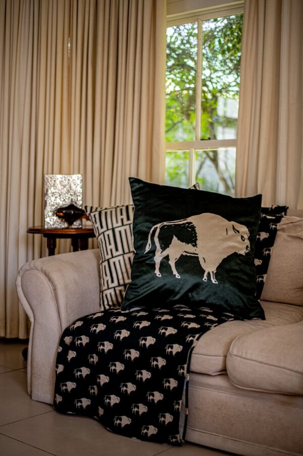 African Bull Green Linen Cushion Cover