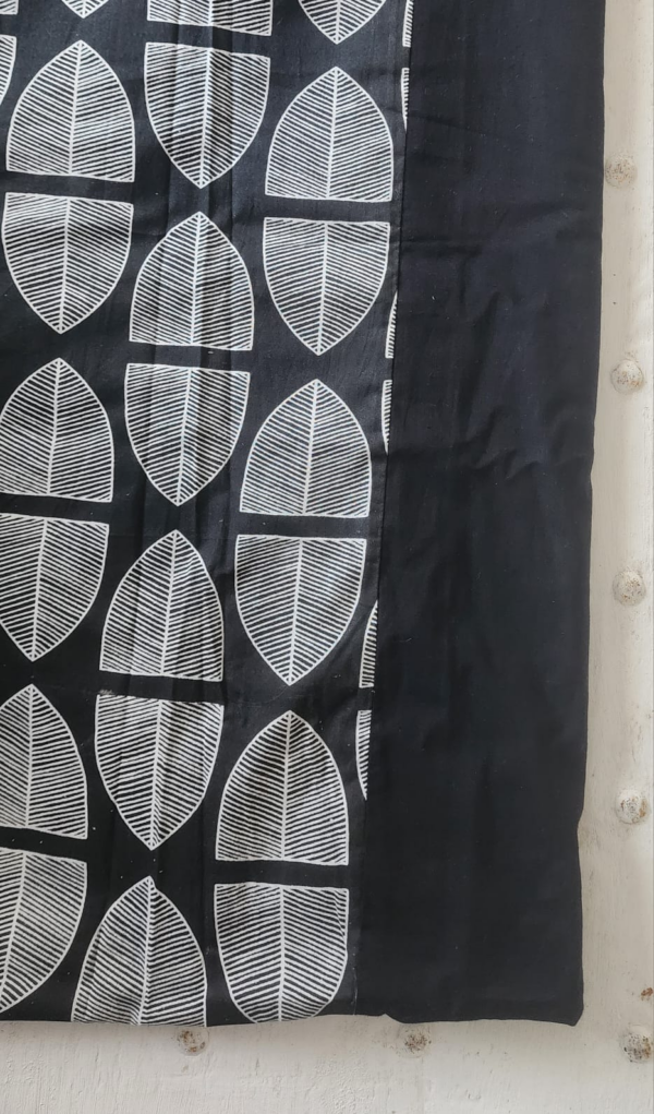 Banana Leaf Black Tablecloth Round – 100% Indian Cotton Hand Block Printed
