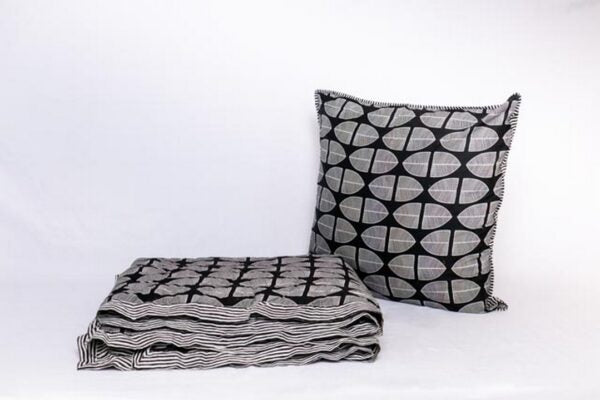 Banana Leaf Black Large Quilt – 100% Indian Cotton Hand Block Printed