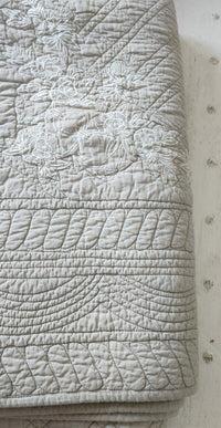 French Quilt with Embroidery Cotton 220*240cm