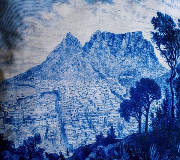 Cape Heritage Shades of Blue Drip-Dry Tablecloth